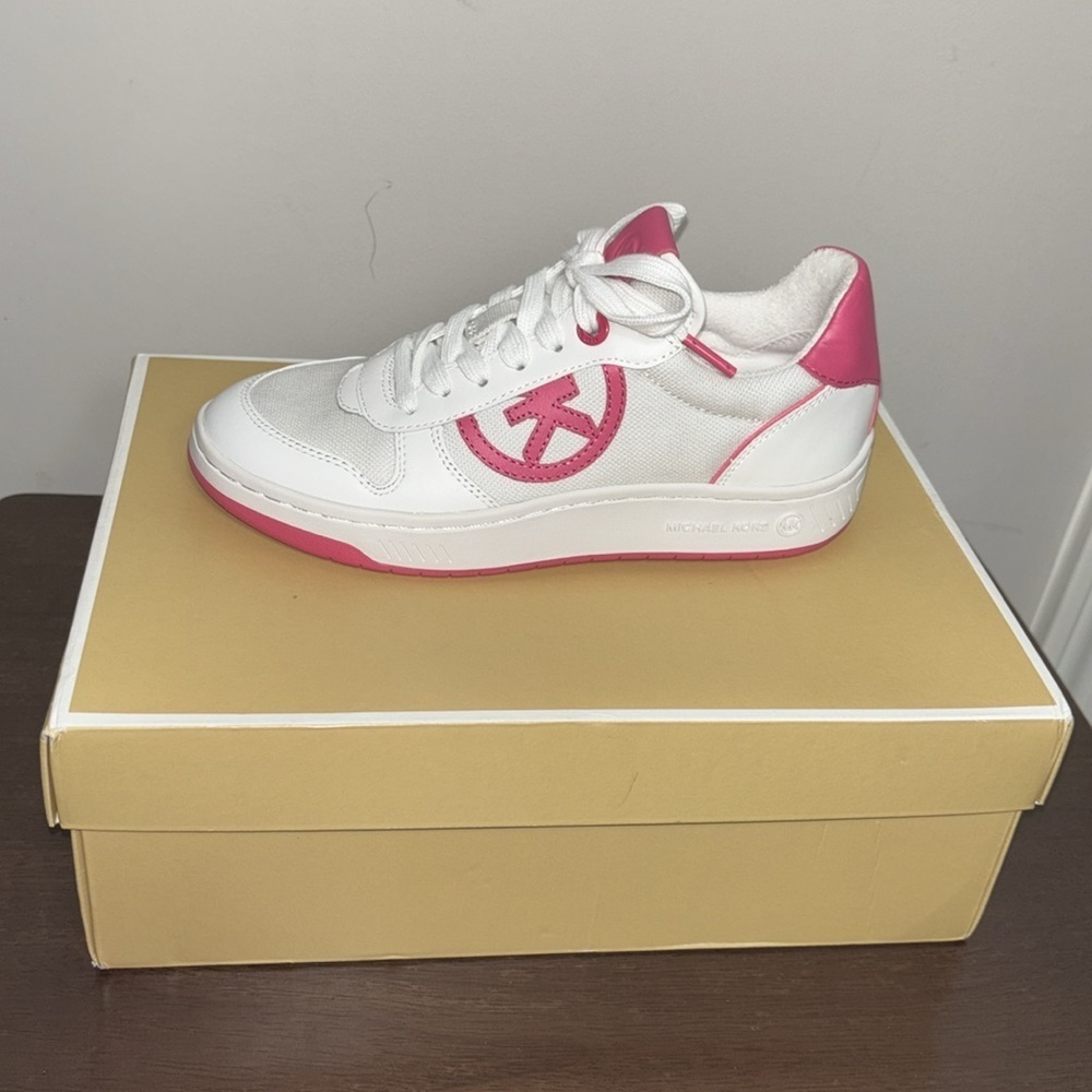 Michael Michael Kor’s Camila Rose sneakers women size 5.5